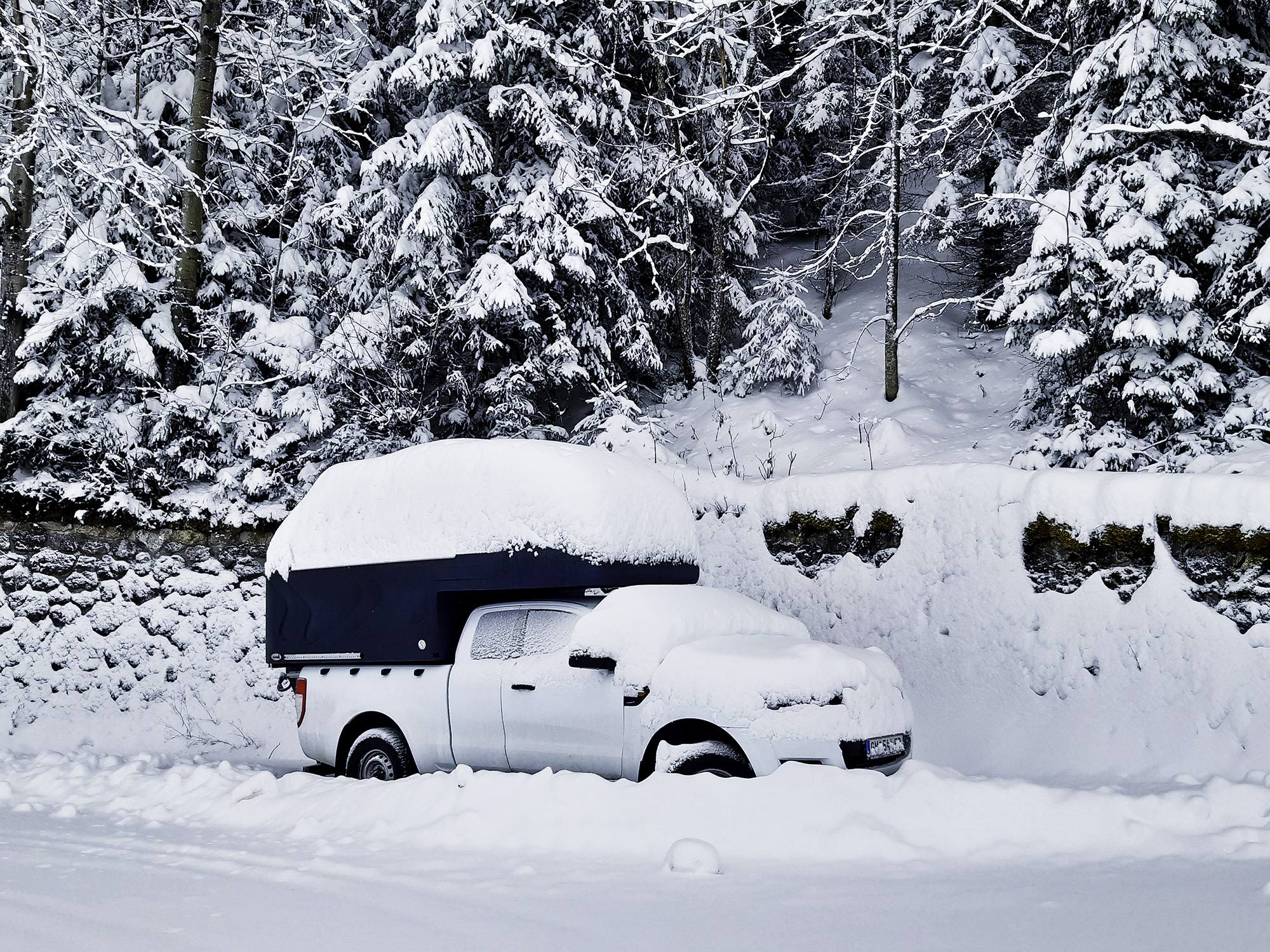 azar4 winter snow
